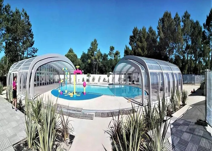 2 Bed - Sleeps 4 - Free Parking - 5 Mins To * Saint-Jean-de-Monts