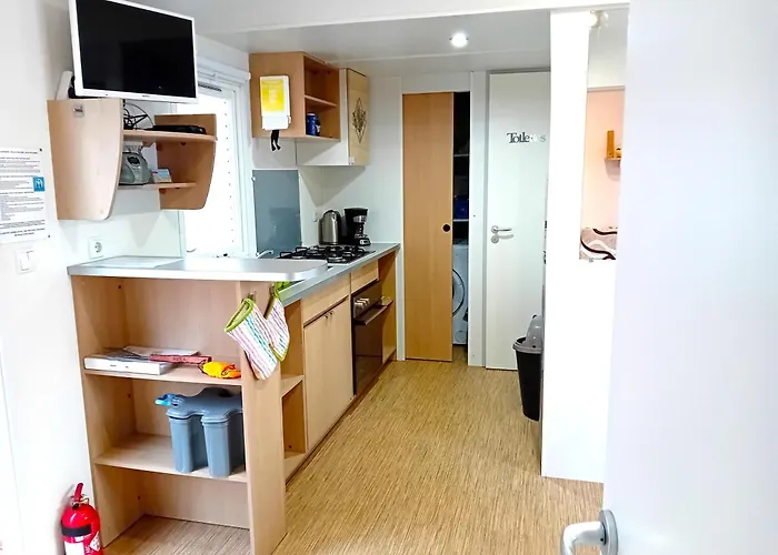 2 Bed - Sleeps 4 - Free Parking - 5 Mins To Hébergement de vacances Saint-Jean-de-Monts